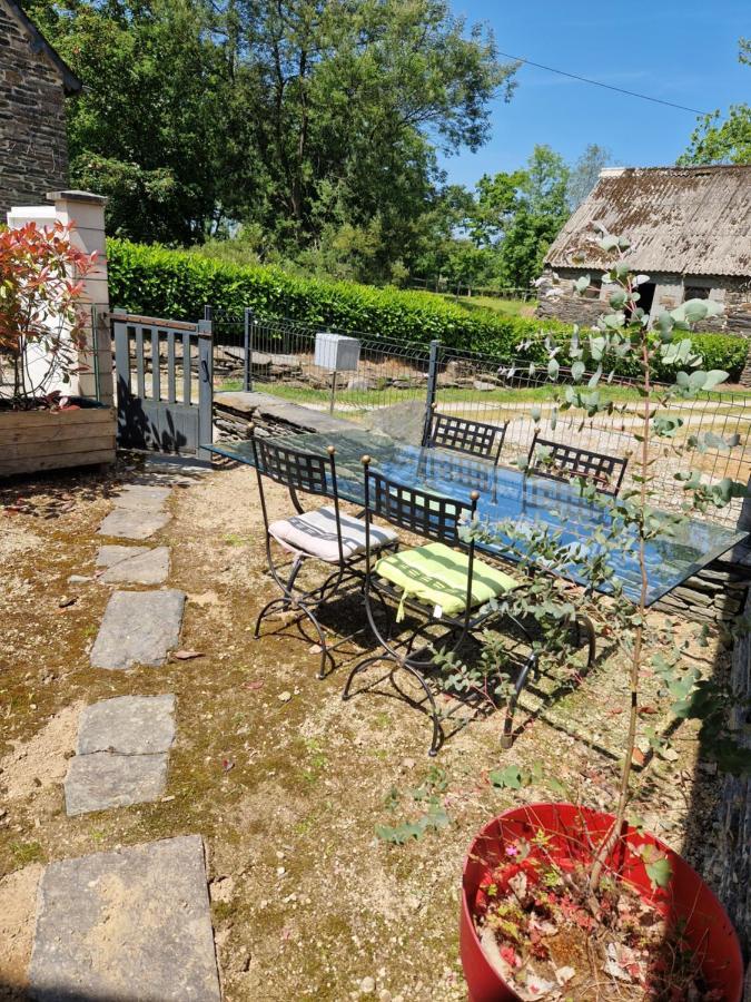 Gite Rustique En Centre Bretagne Laniscat Exterior photo